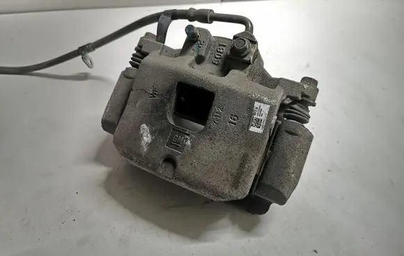 Chevrolet Camaro Front brake caliper 84283190