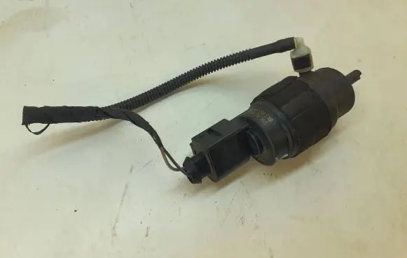 Audi A5 Sportback 8TA Windscreen/windshield washer pump 8K5955647