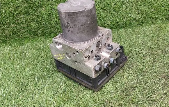 Audi A6 S6 C7 4G ABS Pump 4G0907379J