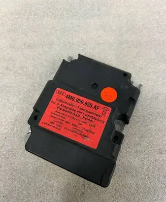 Audi Q7 4M Airbag control unit/module 4M0959655AF