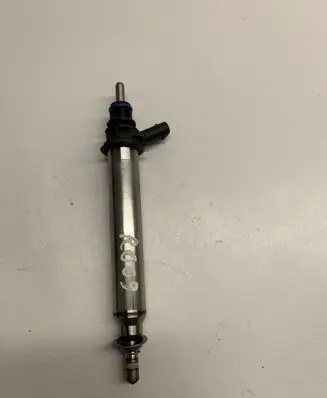 Mercedes-Benz C W204 Fuel injector A2780700687