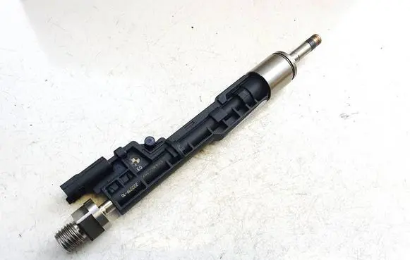 BMW 5 GT F07 Fuel injector 0261500109 110921006