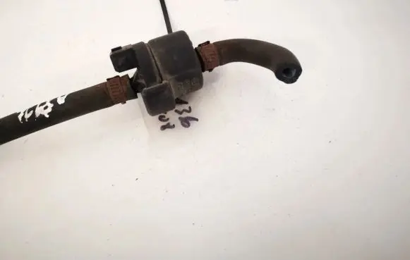 Audi A4 S4 B5 8D Valve vacuum 058133459