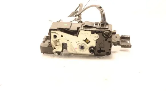 Citroen DS5 Rear door lock 9804271380