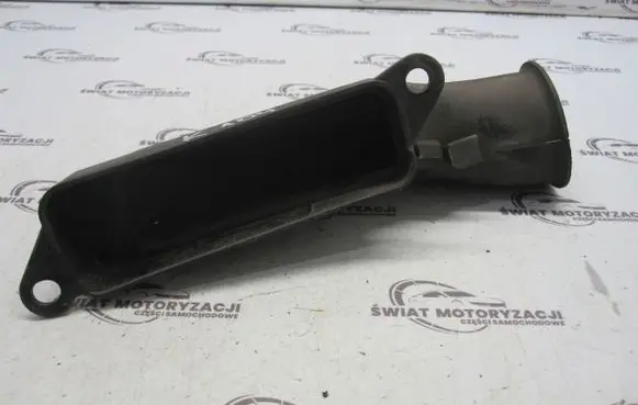 Ford Focus Air intake duct part CV619E635BB