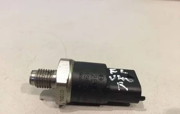Fuel pressure sensor