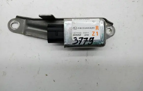 Subaru Outback Airbag deployment crash/impact sensor 98236AG000 1879000691