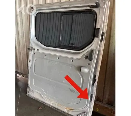 Opel Vivaro Sliding door trim 67277 3075742 075742