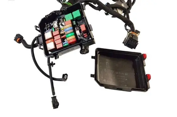 Peugeot 208 Fuse box set 9824510780 9826717980 453831803