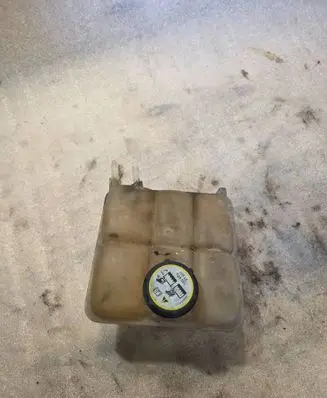 Volvo V50 Coolant expansion tank/reservoir 3M5H8K218 D2L4A