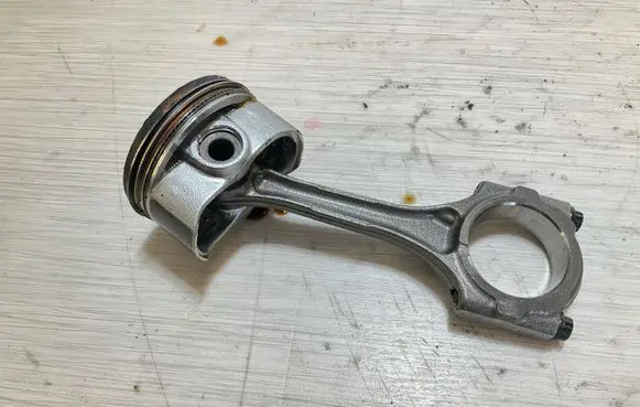 Toyota Corolla E210 E21 Piston with connecting rod