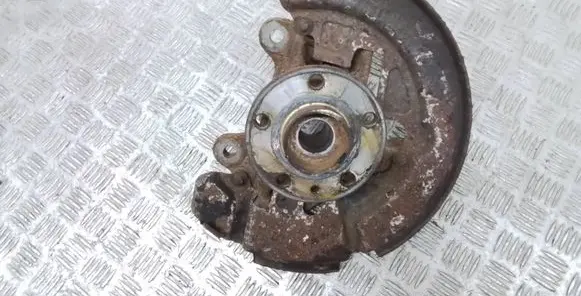 Volvo V70 Front wheel hub