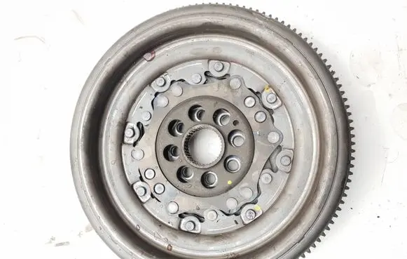 Audi A3 S3 8V Flywheel 06K105266A