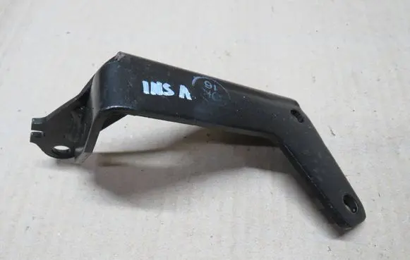 Opel Insignia A Fender mounting bracket 55580113