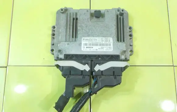 Ford B-MAX Engine control unit/module DV2112A650LA 18AB12