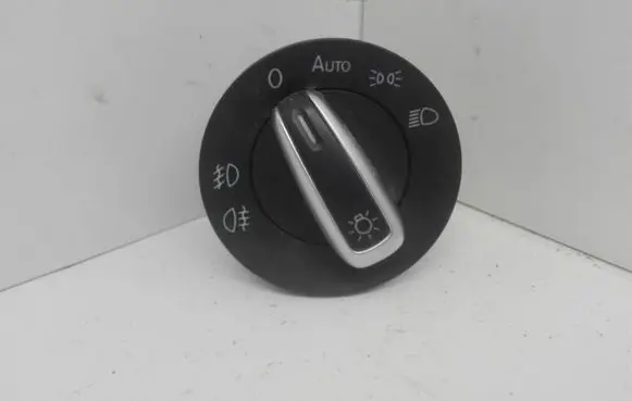 Volkswagen PASSAT B6 Light switch 3C8941431A