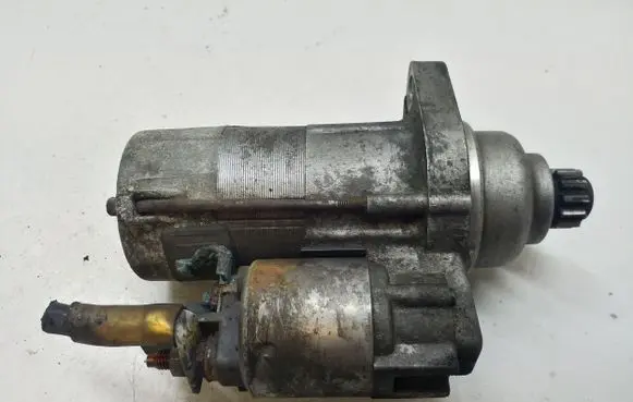 Volkswagen PASSAT B6 Starter motor 02M911023N