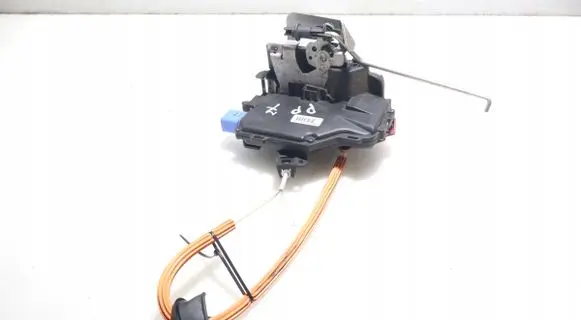 Audi A3 S3 8P Front door lock