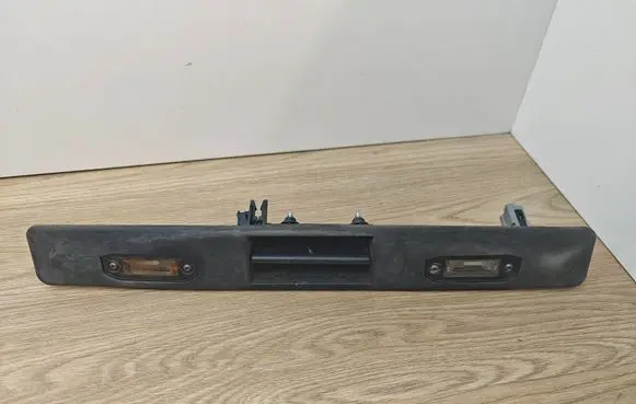 Volvo V70 Tailgate/trunk/boot exterior handle 31253018 7890 30699743