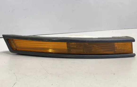 Volkswagen PASSAT B6 Front indicator light 3C0953042J 3C0807718