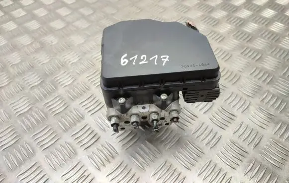 Toyota RAV 4 (XA40) ABS Pump 4454042311 8954142581 1330008700