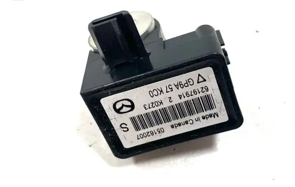 Mazda CX-7 Airbag deployment crash/impact sensor GP9A57KC0 62197914 K0273