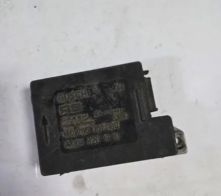 Mercedes-Benz E W124 Airbag control unit/module 0048201910 0285001060