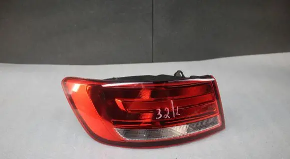 Audi A5 Rear/tail lights 8W5945069A 80011432
