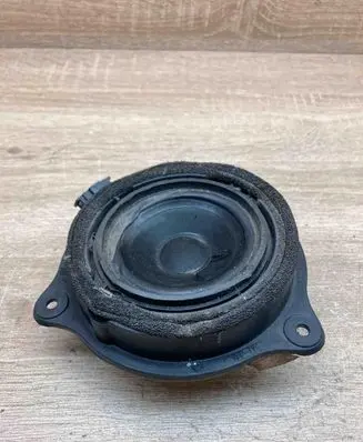 Audi TT TTS Mk2 Front door speaker 426223