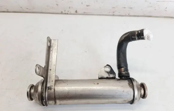Opel Zafira B EGR valve cooler 55203716