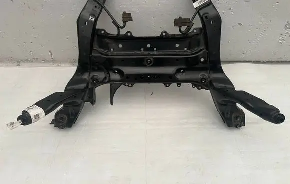 Mini One - Cooper F56 F55 Front subframe 6869546