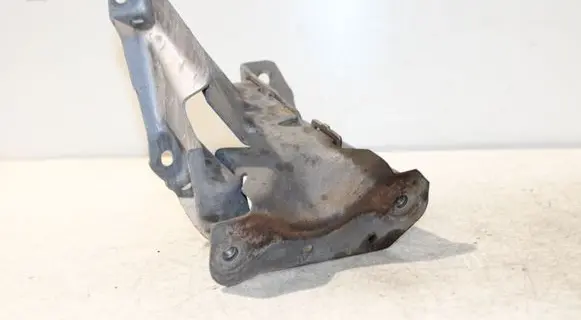 Dacia Sandero II Engine mounting bracket 208173685R