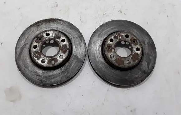 Dacia Duster II Front brake disc 402069741R