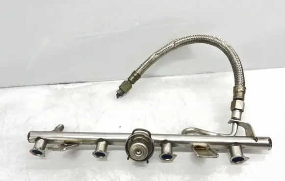 Mercedes-Benz E W211 Fuel main line pipe A1110780292