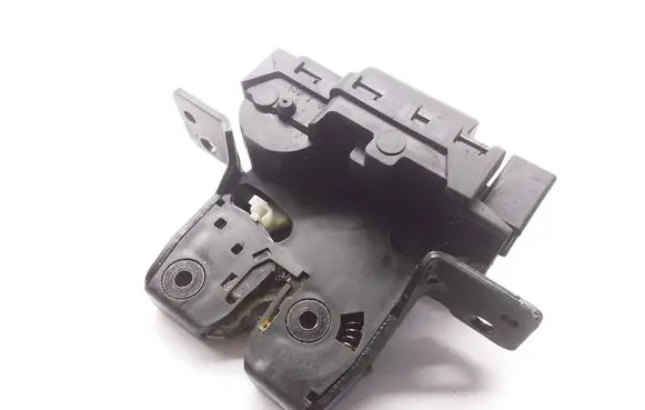 Jaguar S-Type Tailgate/trunk/boot lock/catch/latch 4R8343200 4R8B43200