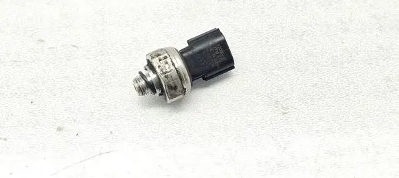 Hyundai Sonata Air conditioning (A/C) pressure sensor 42CP812