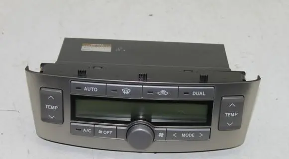Toyota Avensis T250 Climate control unit 5590005200