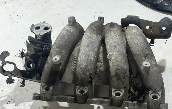 Volvo S40, V40 Intake manifold 9129035