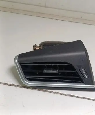BMW 2 F45 Dashboard side air vent grill/cover trim 9287287 518799 17852911