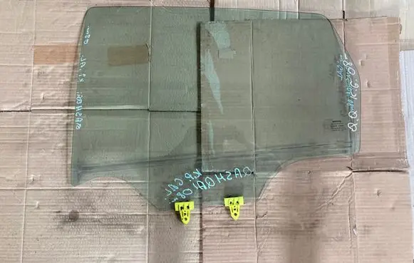 Nissan Qashqai Rear door window glass 43R00048 DOT24M188AS2