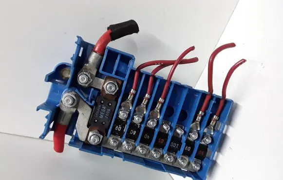 BMW X5 E53 Fuse module 8387543 6924976