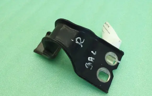 Ford Kuga I Rear door upper hinge