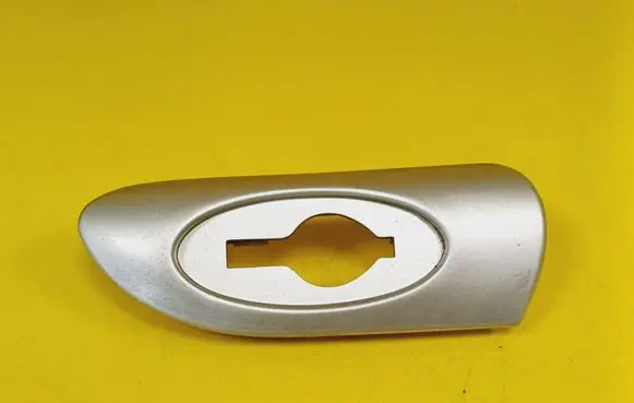 Opel Vectra B Front arch trim 