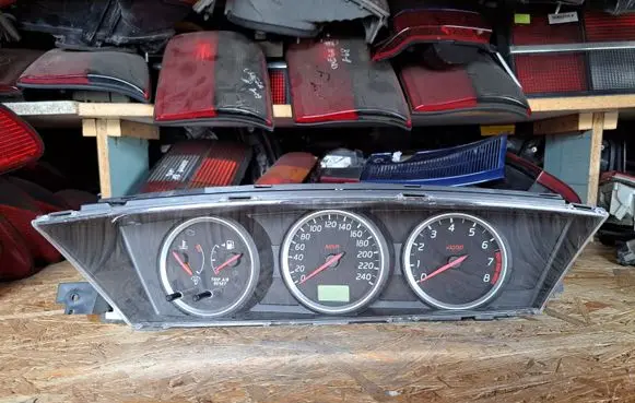 Nissan Primera Speedometer (instrument cluster) AV603