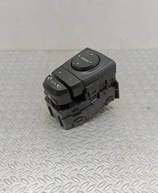 KIA Sportage Wing mirror switch 93530D9000 1K0215150 S7A1132