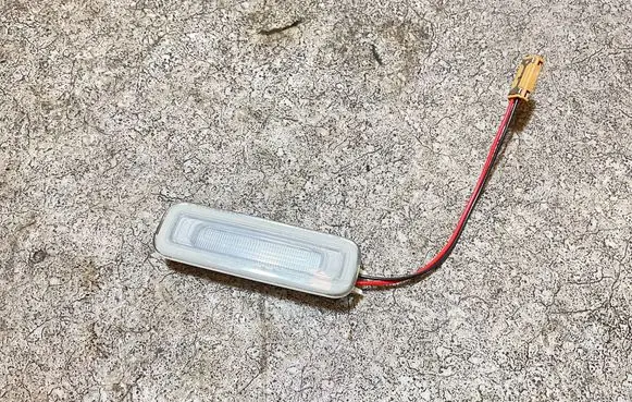 Audi E-tron GT Front seat light 4M0947105A 5054