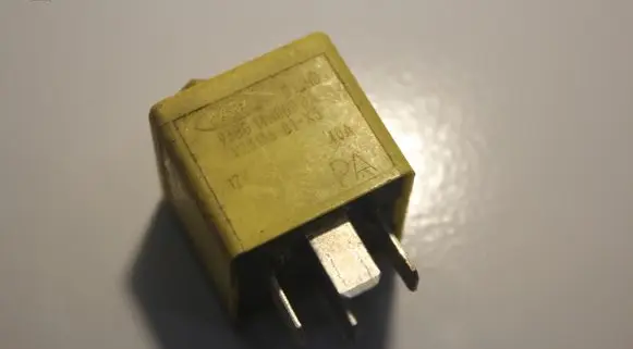 Ford Mondeo MK II Other relay 93BG14N089BA