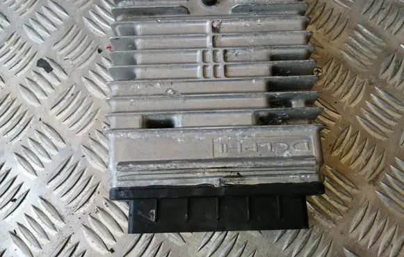 Ford Mondeo Mk III Engine control unit/module 4S7112A650HA