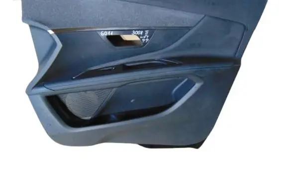 Peugeot 3008 II Front door card panel trim