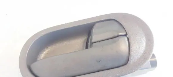 Mitsubishi Colt Front door interior handle
